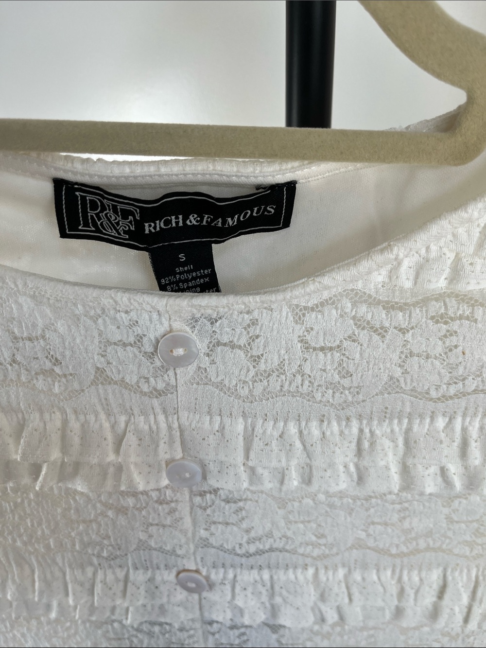 Rich&Famous Ivory Ruffle Button-Front Pullover Women's Top size Junior S - Picture 8 of 11